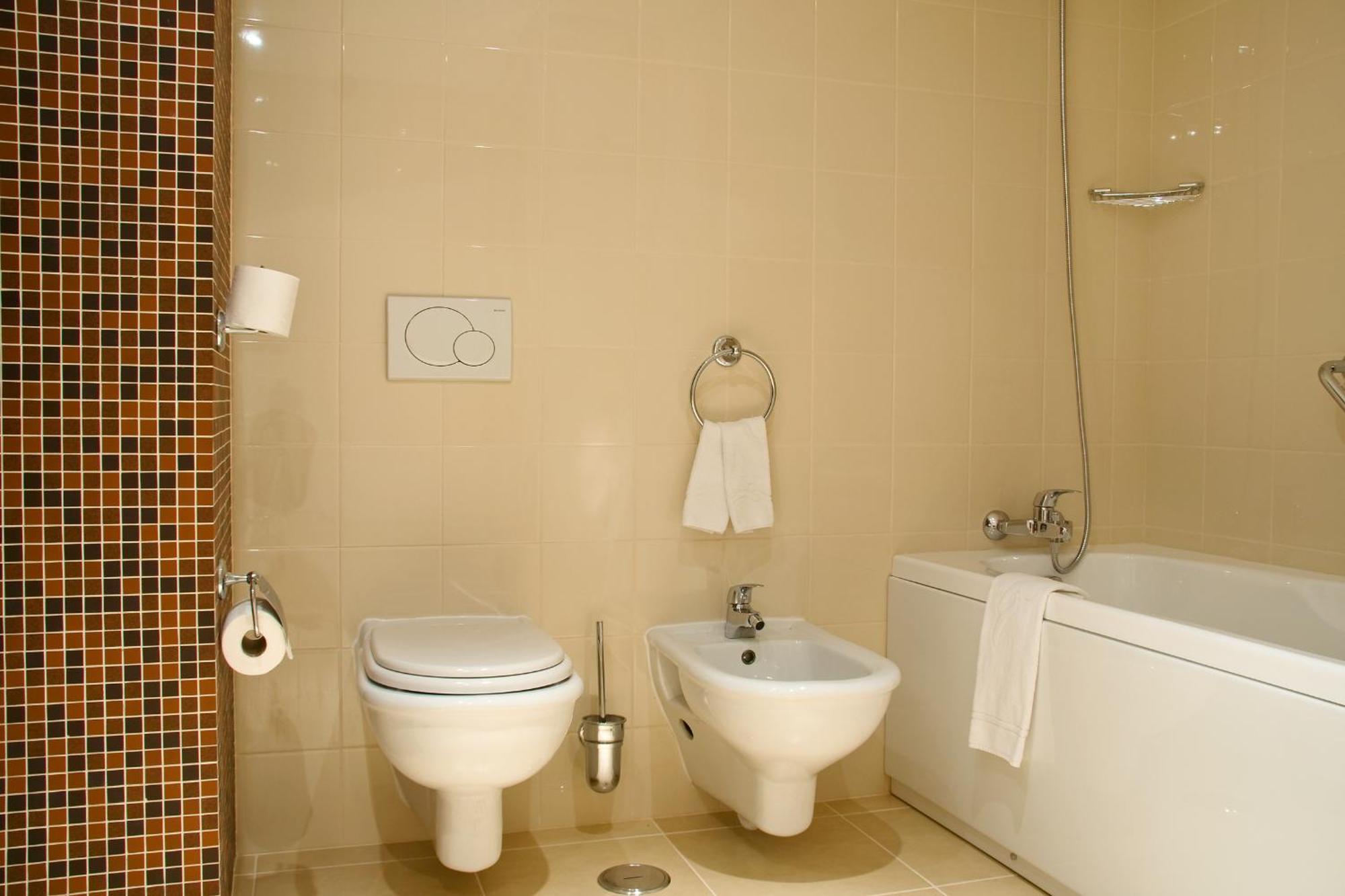 Superior One-Bedroom Apartment,1437193996:JPEG